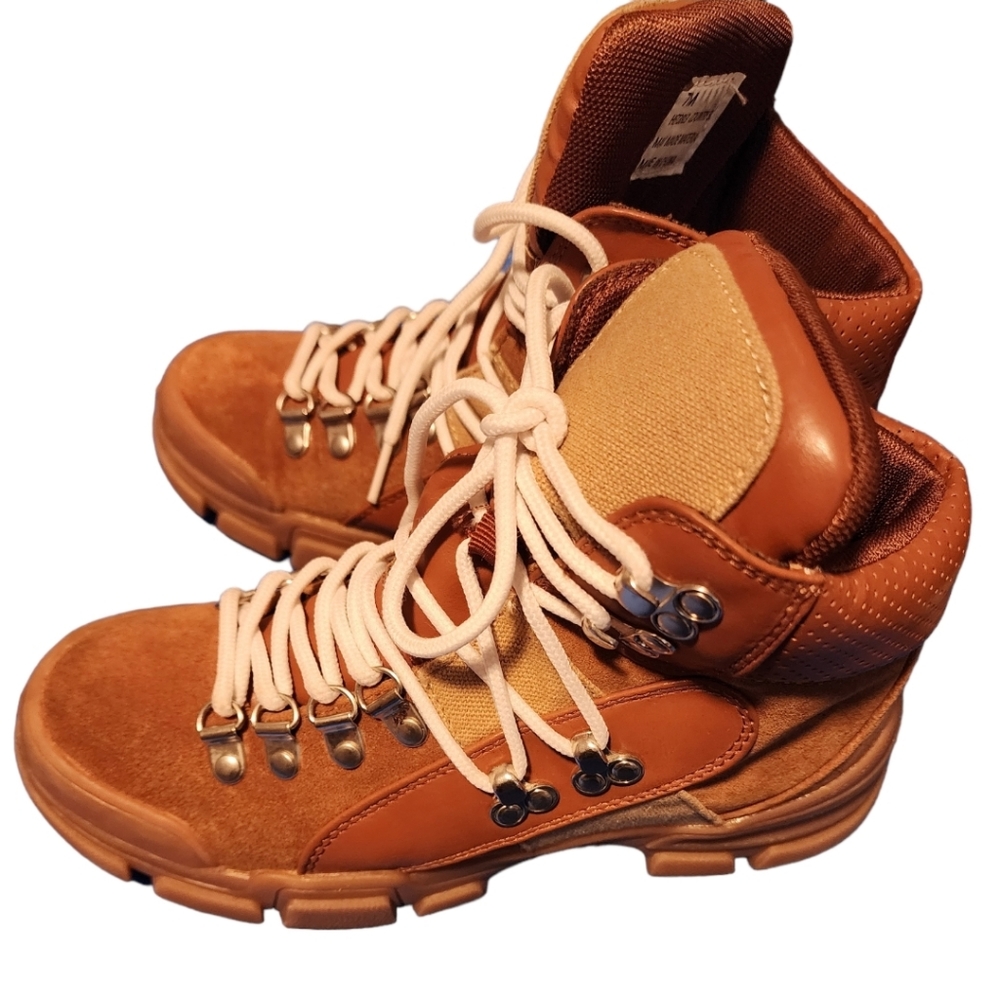 MDT cape robbin boots